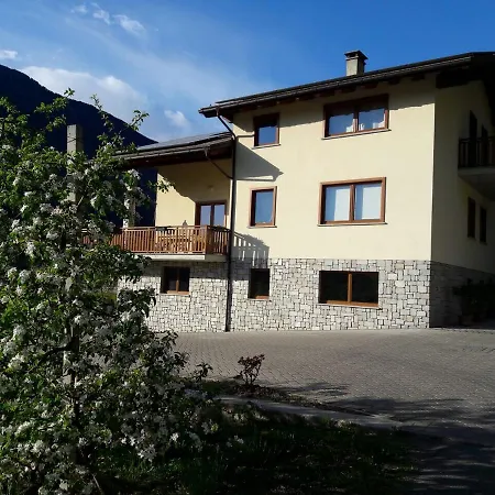 Mortirolo Bed & Breakfast *